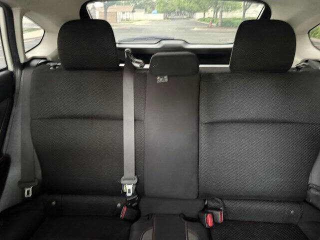 Used 2016 Subaru Crosstrek 2.0i Premium w/ Moonroof Package AWD/4WD image 9