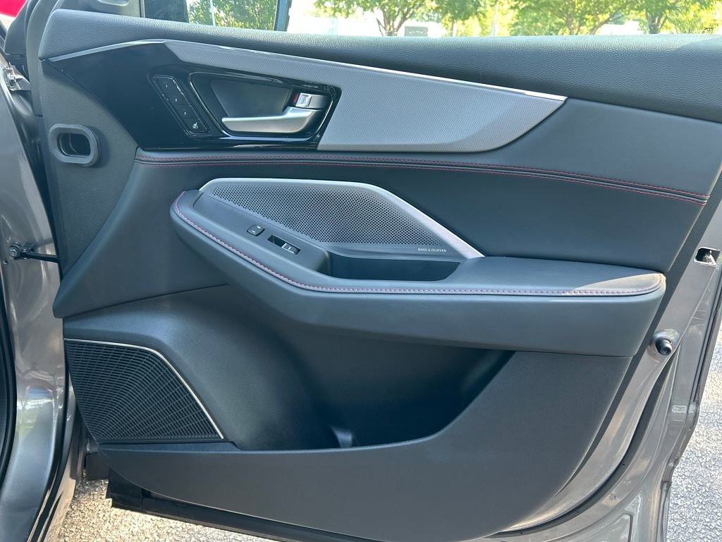 New 2025 Acura MDX SH-AWD image 27
