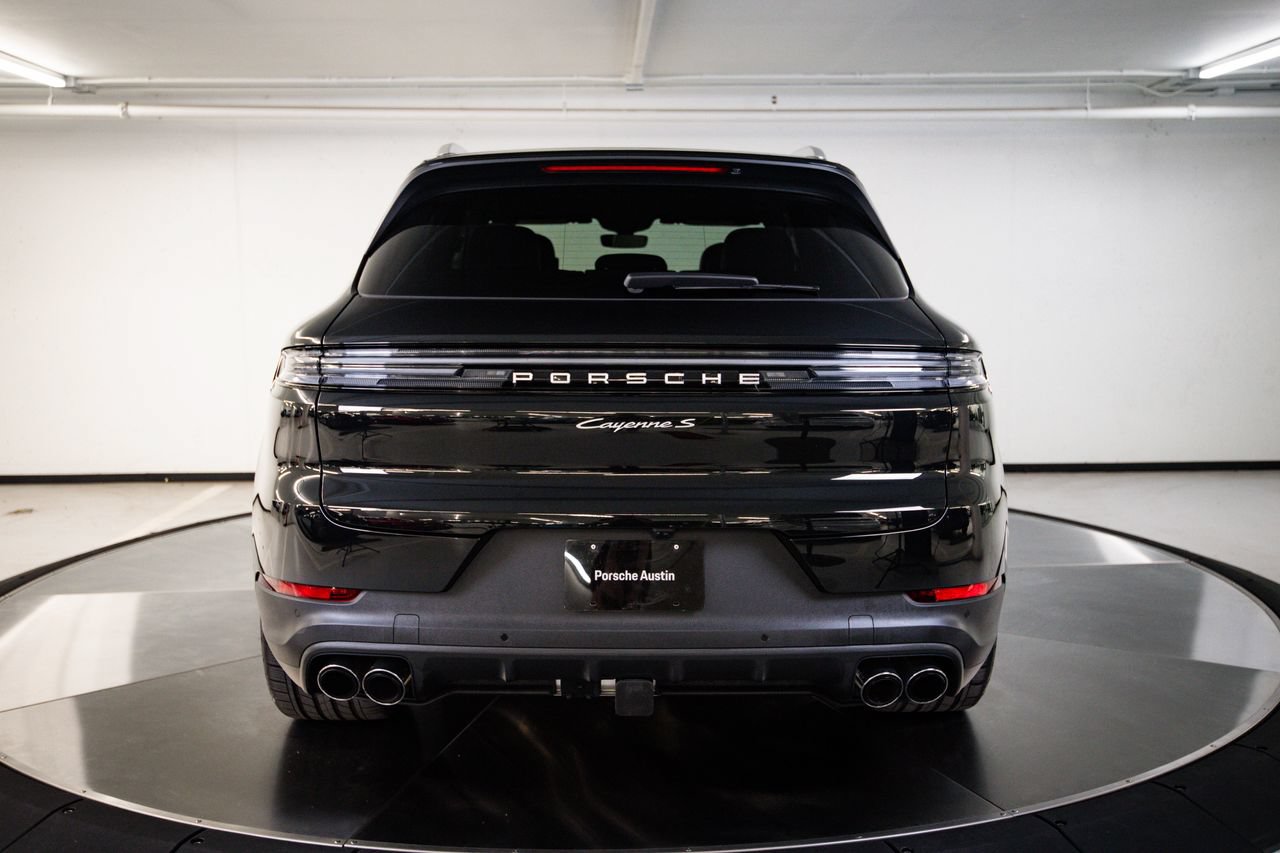 Certified 2026 Porsche Cayenne S AWD/4WD image 6