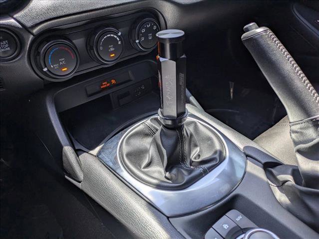 Used 2022 MAZDA MX-5 Miata Sport RWD image 12