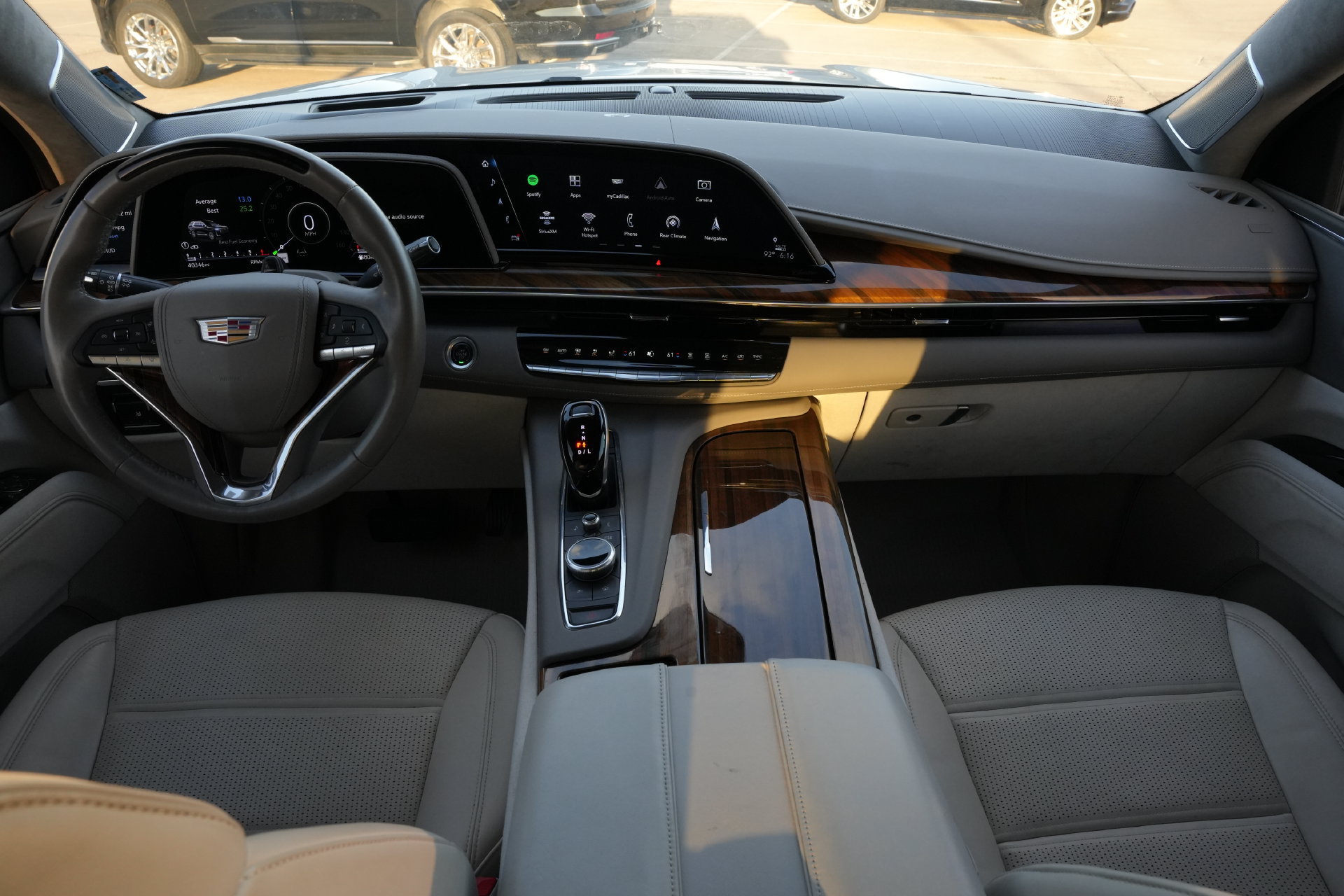 Certified 2024 Cadillac Escalade ESV Sport Platinum w/ LPO, ONYX Package AWD/4WD image 6