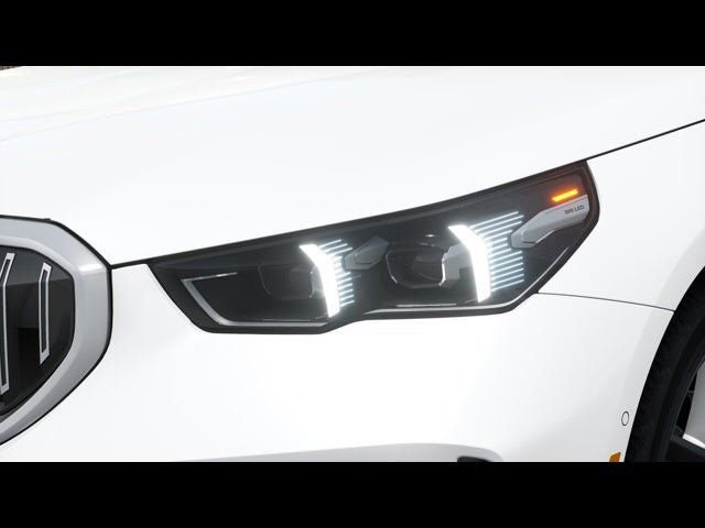 Used 2025 BMW 530i xDrive image 7