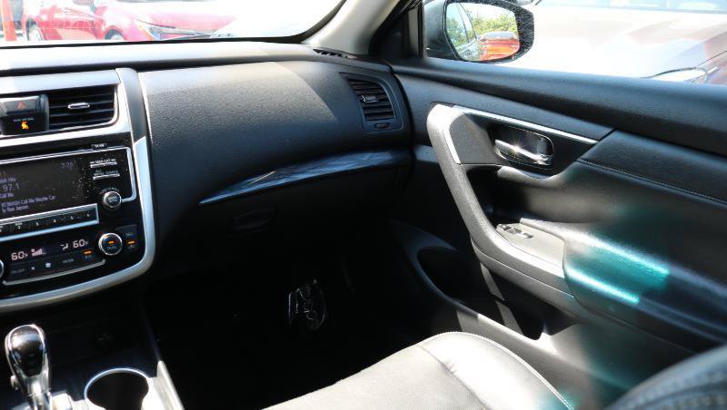 Used 2018 Nissan Altima 2.5 SL FWD image 17