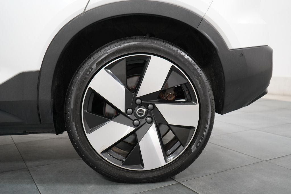 Used 2023 Volvo XC40 Recharge Ultimate AWD/4WD image 33