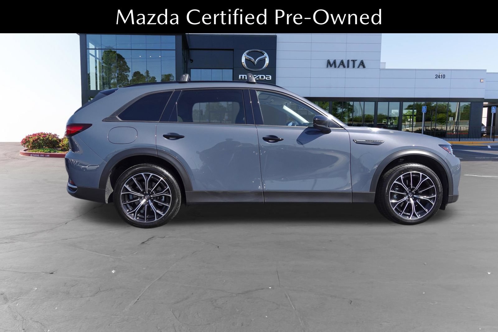 Certified 2025 MAZDA CX-70 Plug-In Hybrid w/ Premium Pkg AWD/4WD image 2