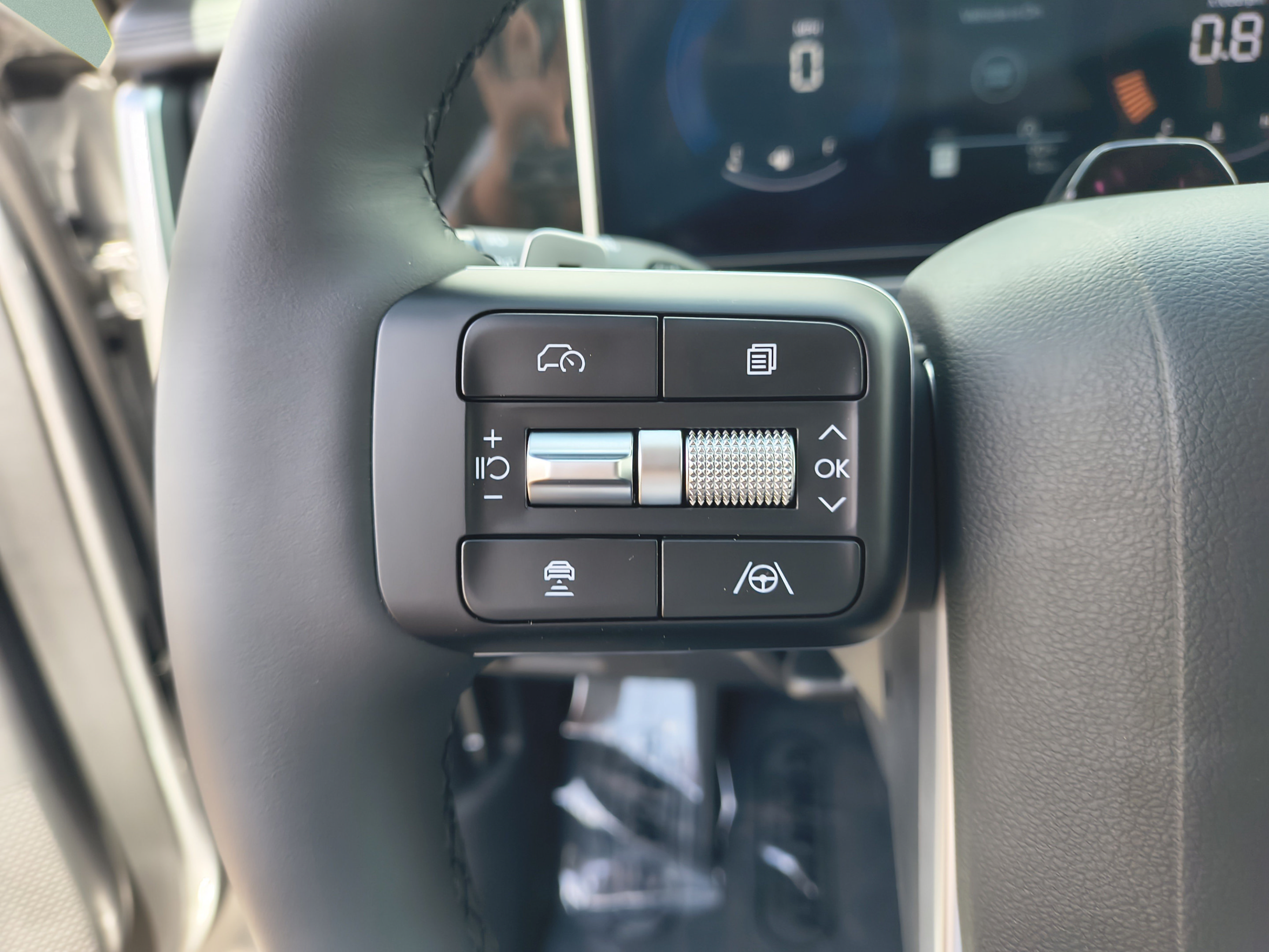 New 2027 Hyundai Santa Fe SEL FWD image 29