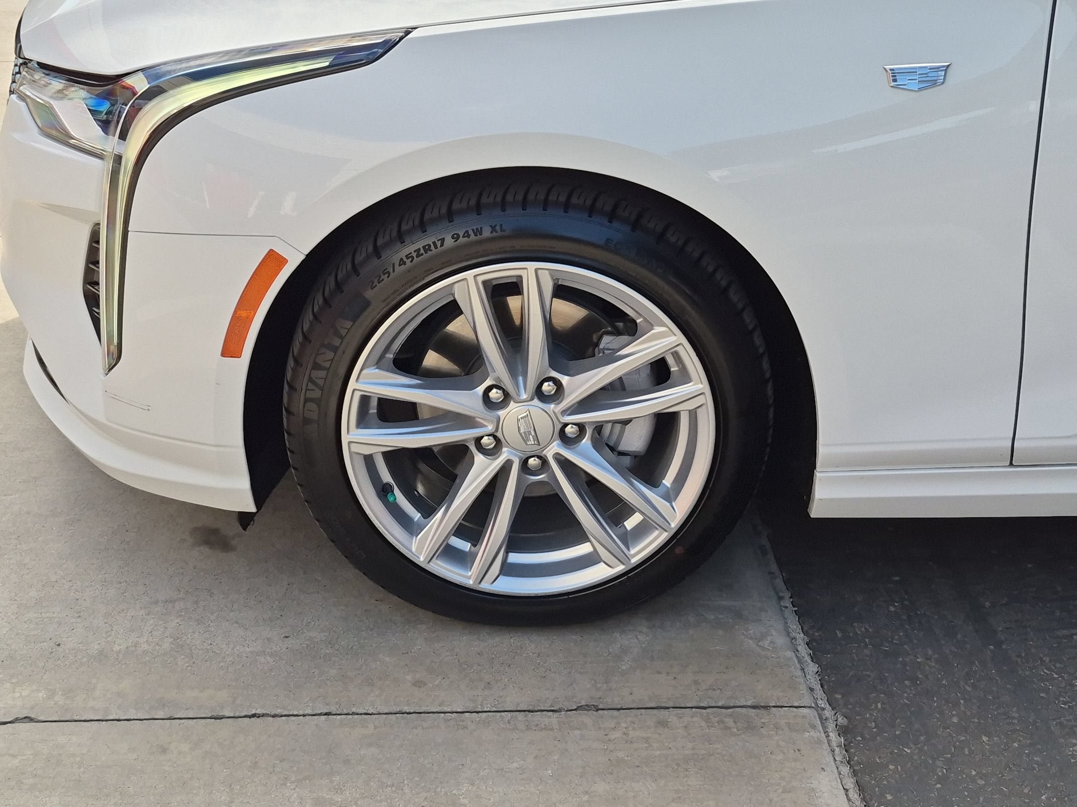 Used 2024 Cadillac CT4 Luxury w/ Cold Weather Package RWD image 10