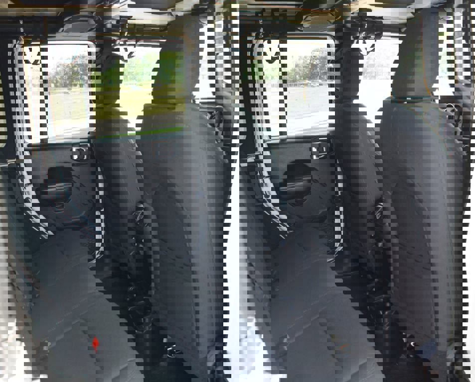 Used 2019 Jeep Wrangler Unlimited Sport S image 22