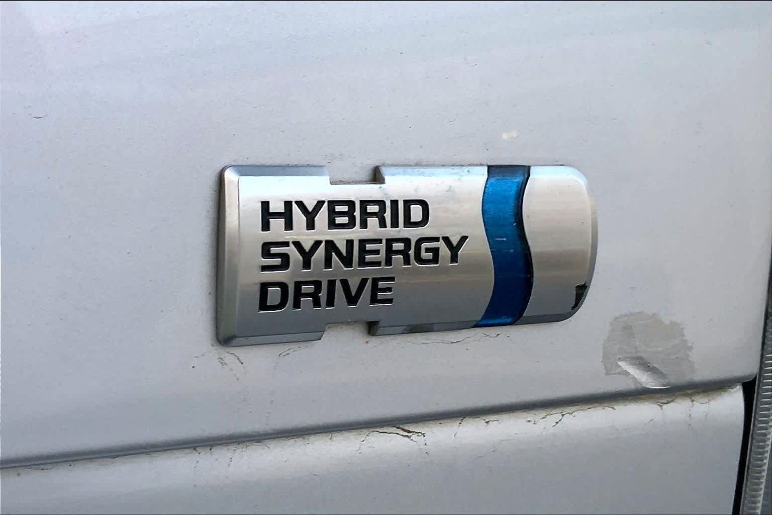 Used 2015 Toyota Prius Four FWD image 9