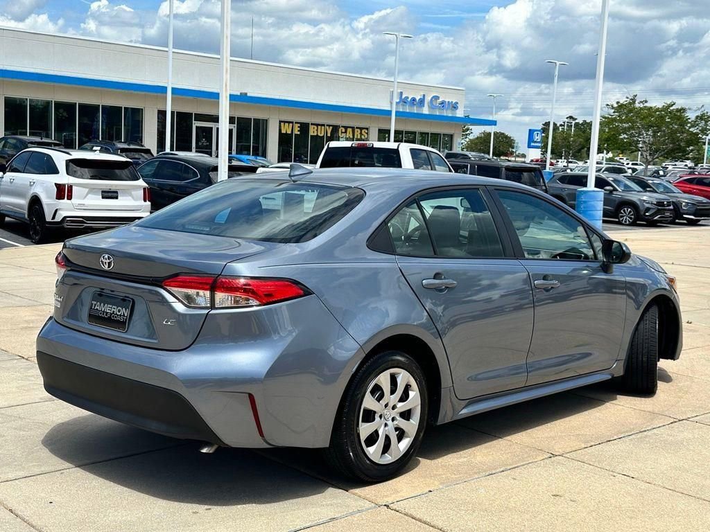Used 2025 Toyota Corolla LE FWD image 23
