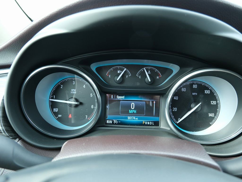 Used 2017 Buick Envision Essence FWD image 6