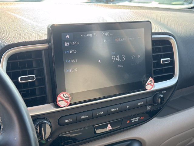 Used 2024 Hyundai Venue SEL FWD image 27