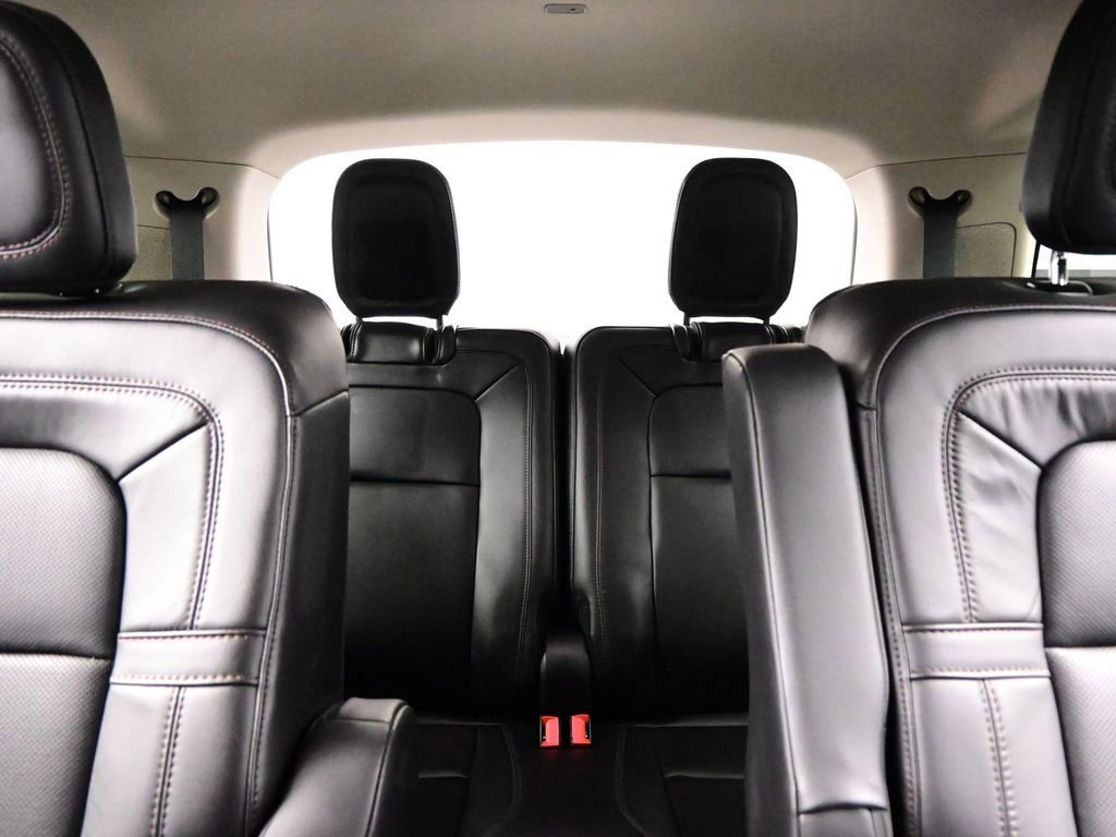 Used 2023 Lincoln Aviator Reserve w/ Equipment Group 201A AWD/4WD image 28