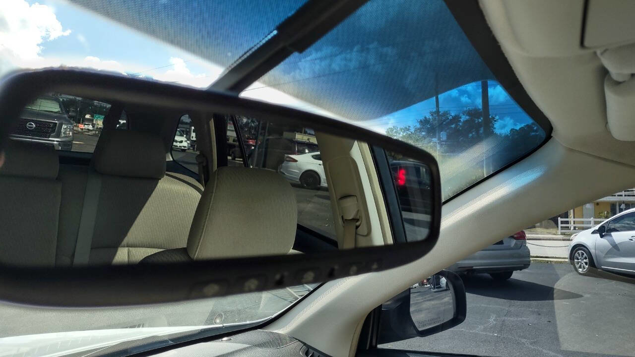 Used 2010 Subaru Outback 2.5i Premium w/ Popular Equipment Group 1B image 27