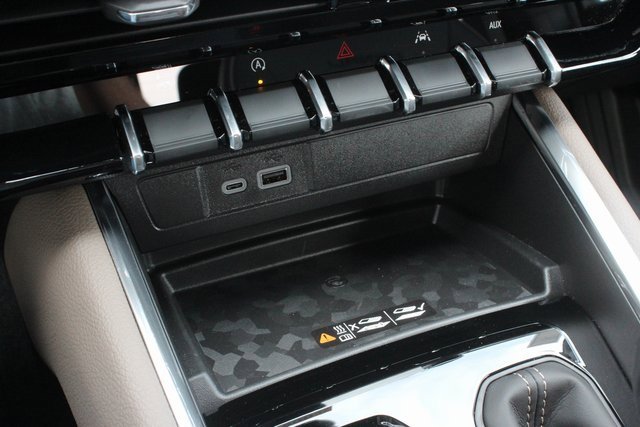 New 2026 GMC Canyon Denali w/ LPO, Denali Black Edition image 53