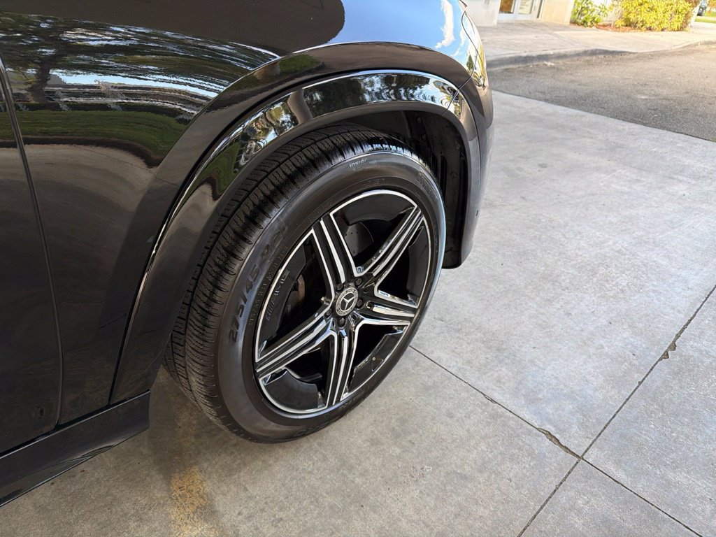 Used 2025 Mercedes-Benz GLE 350 4MATIC w/ AMG Line Exterior image 24