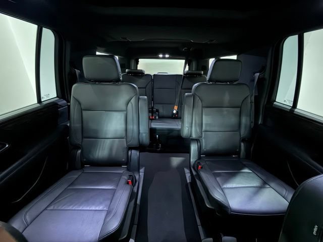 Used 2021 Chevrolet Suburban LT AWD/4WD image 15