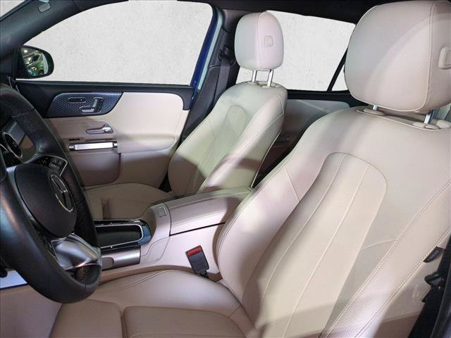 Used 2026 Mercedes-Benz GLB 250 image 15