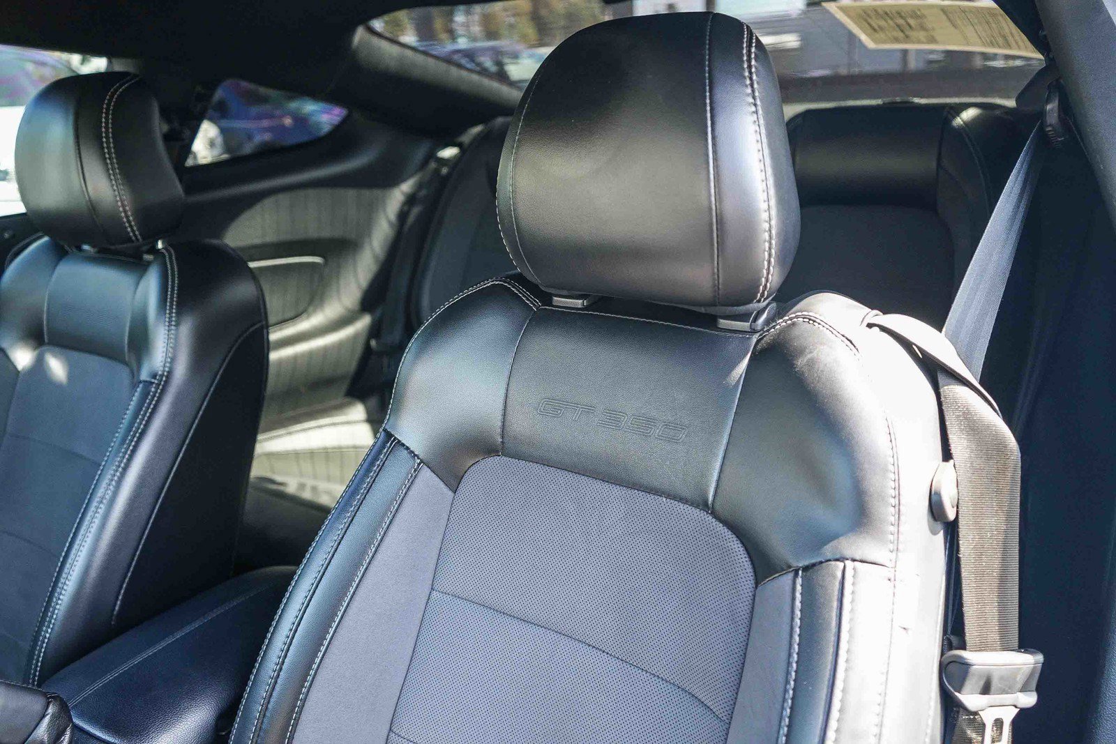 Used 2020 Ford Mustang Shelby GT350 RWD image 24