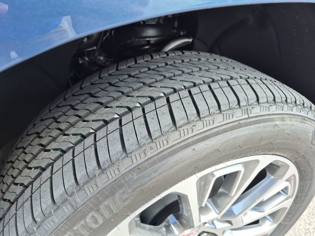 New 2026 GMC Yukon Denali AWD/4WD image 16
