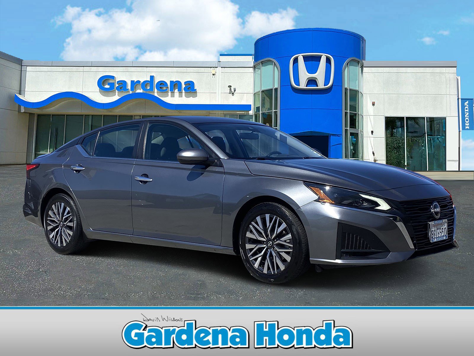 Used 2023 Nissan Altima 2.5 SV