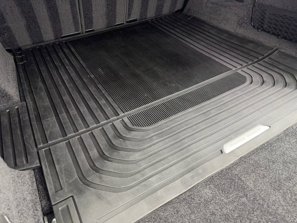 Used 2023 Land Rover Range Rover SE image 81