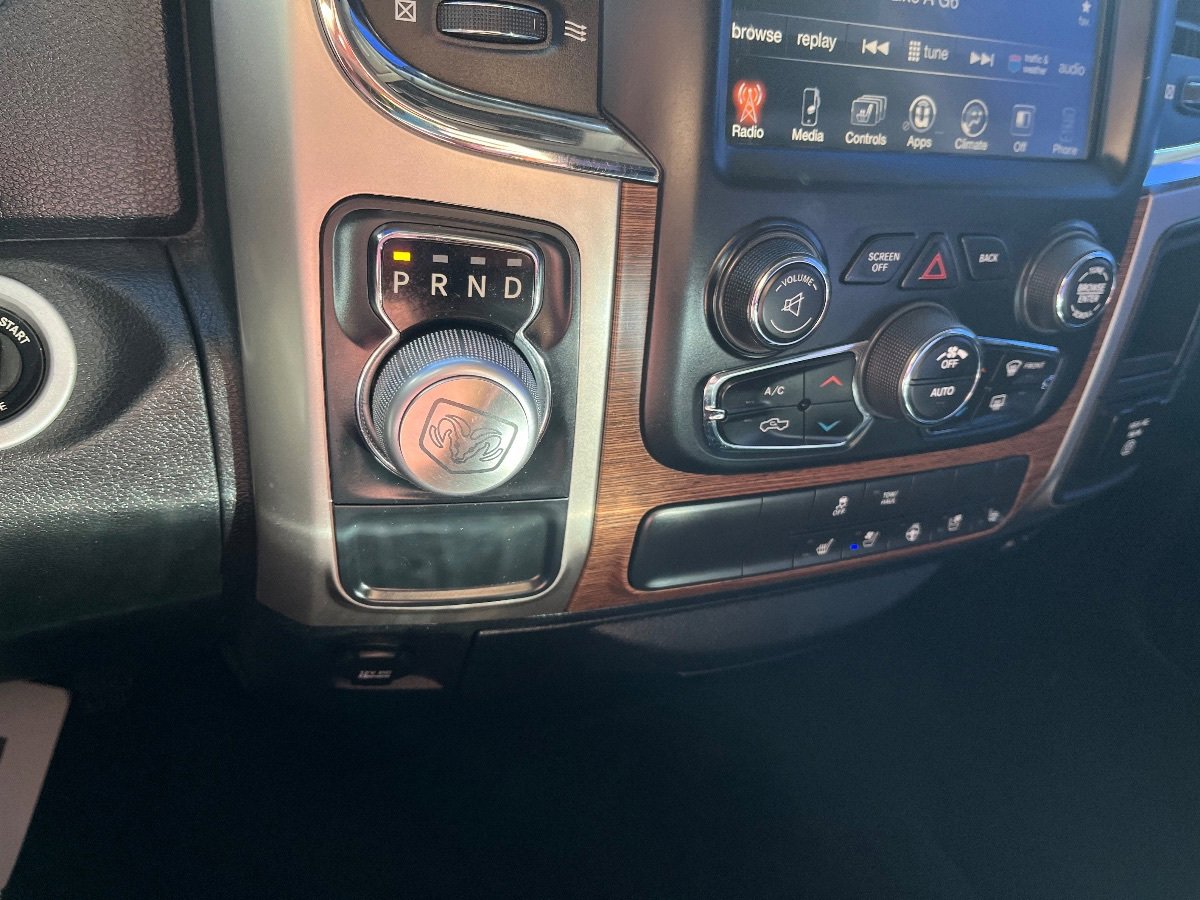 Used 2017 RAM 1500 Laramie RWD image 16