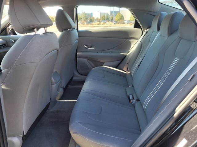 Used 2025 Hyundai Elantra Sport image 15