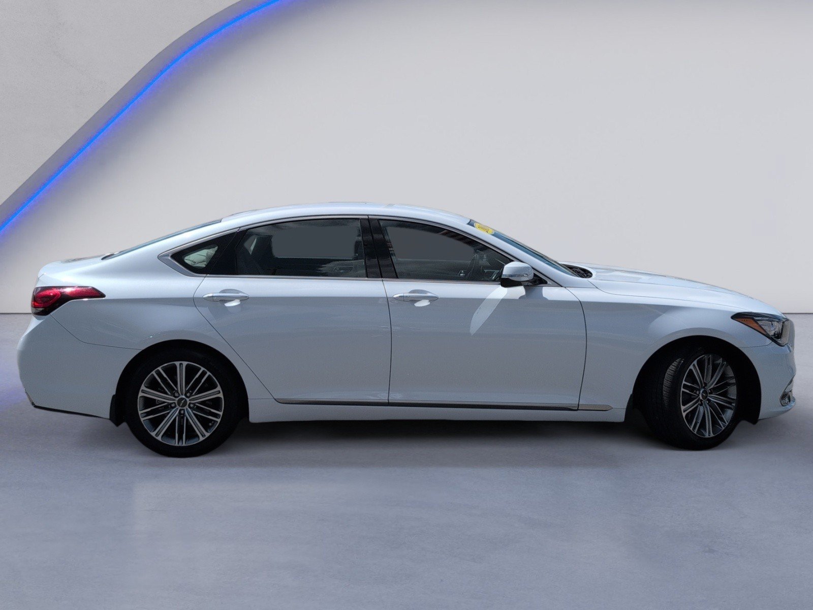 Used 2019 Genesis G80 3.8 RWD image 3