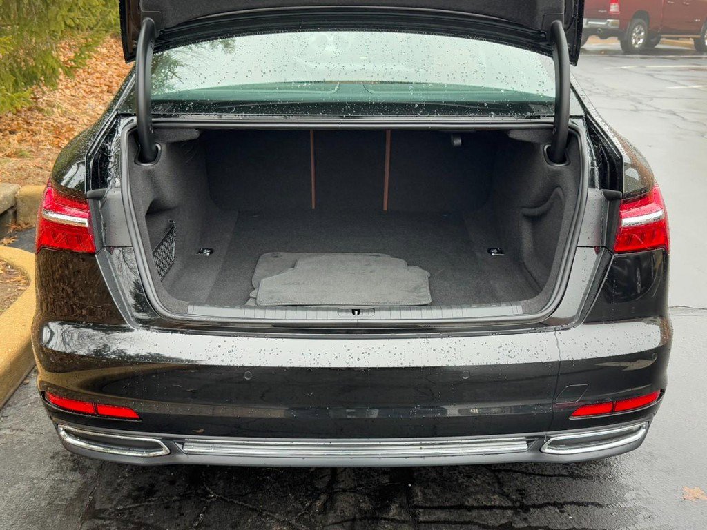 Used 2023 Audi A6 Premium Plus image 9