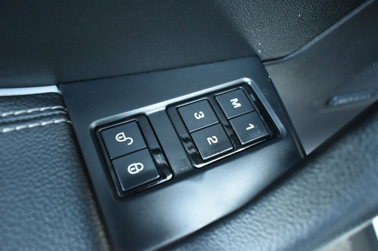 Used 2018 Jaguar F-PACE S AWD/4WD image 42