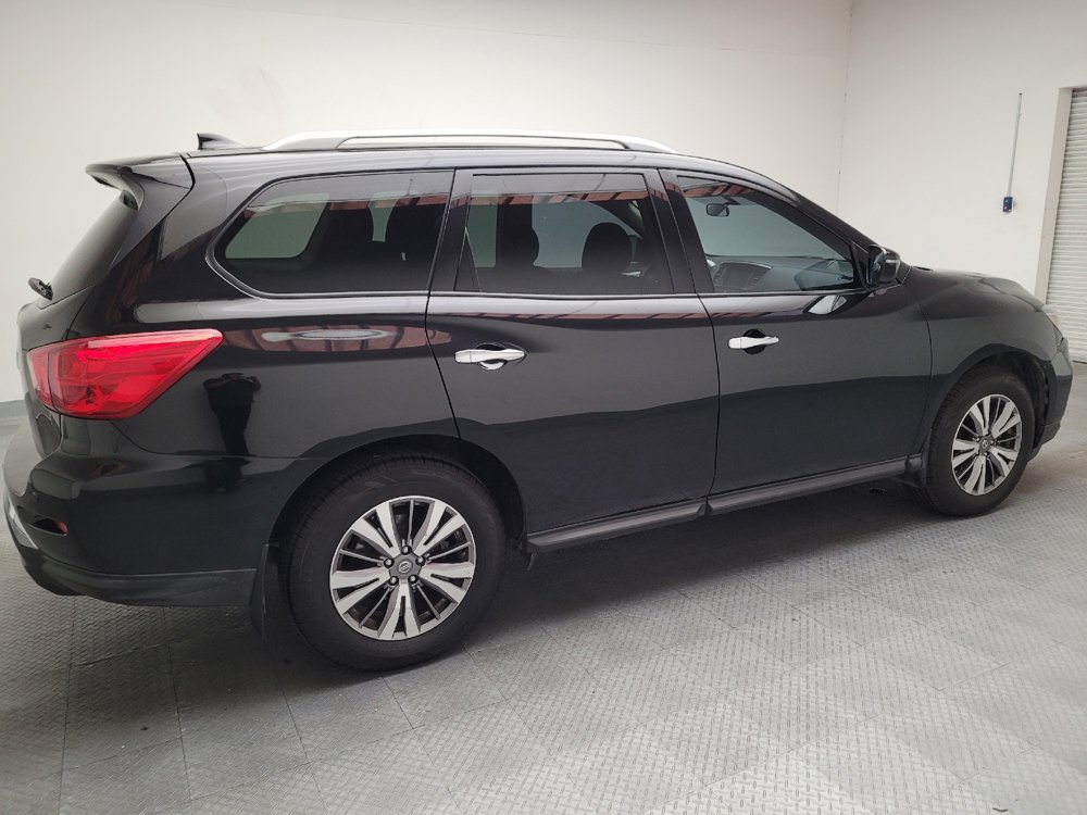 Used 2019 Nissan Pathfinder S FWD image 10