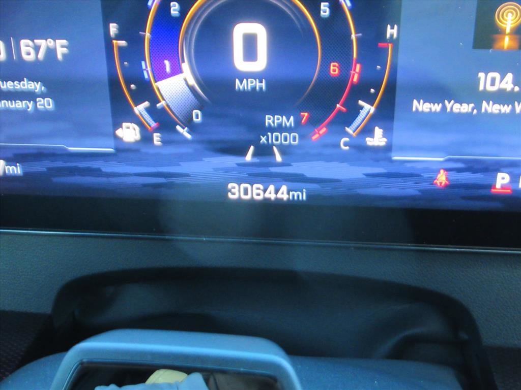 Used 2024 Chevrolet Traverse RS image 36