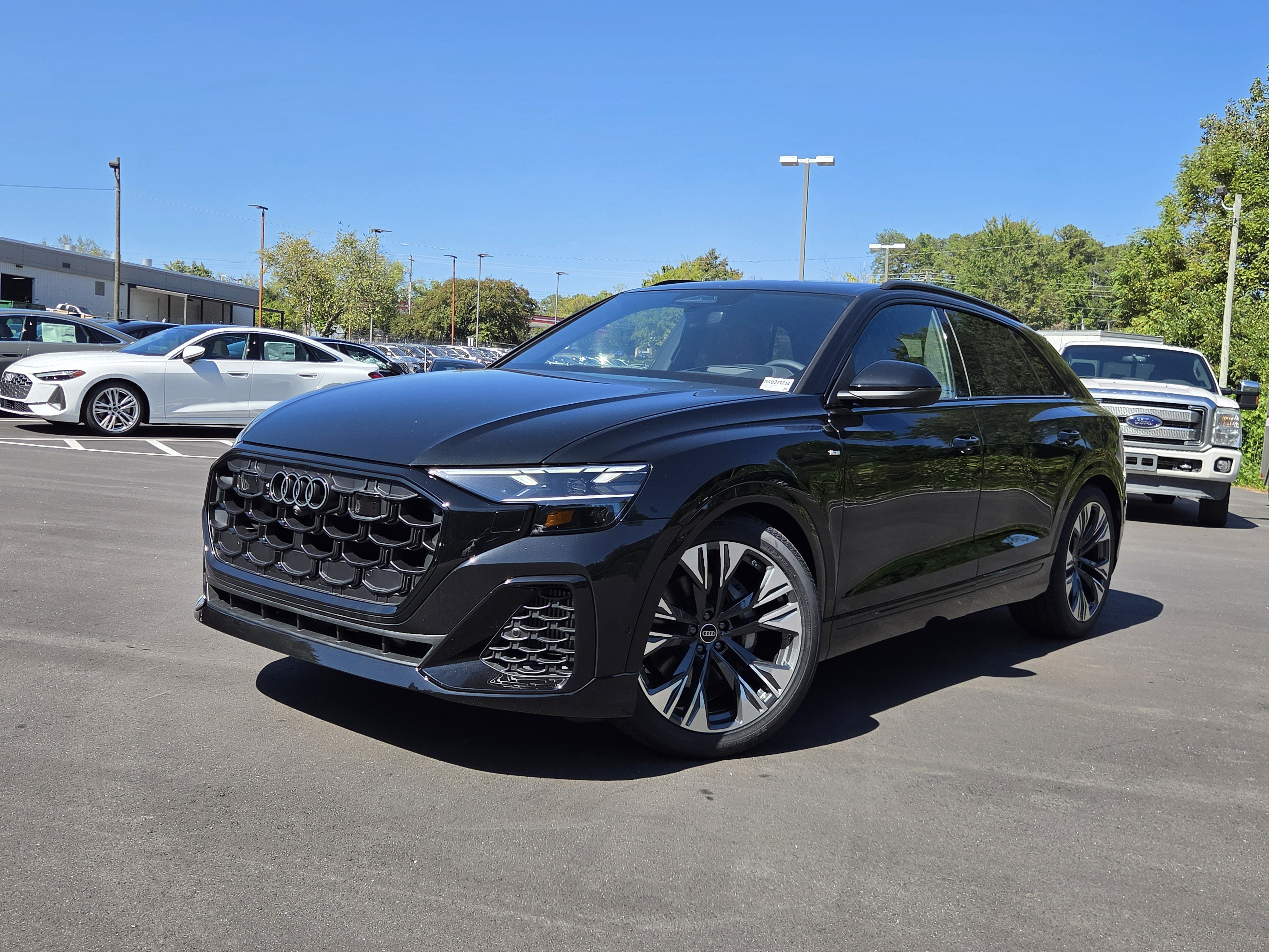 New 2027 Audi Q8 Prestige AWD/4WD image 1