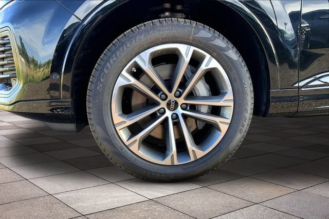 New 2026 Audi Q7 2.0T Premium AWD/4WD image 11