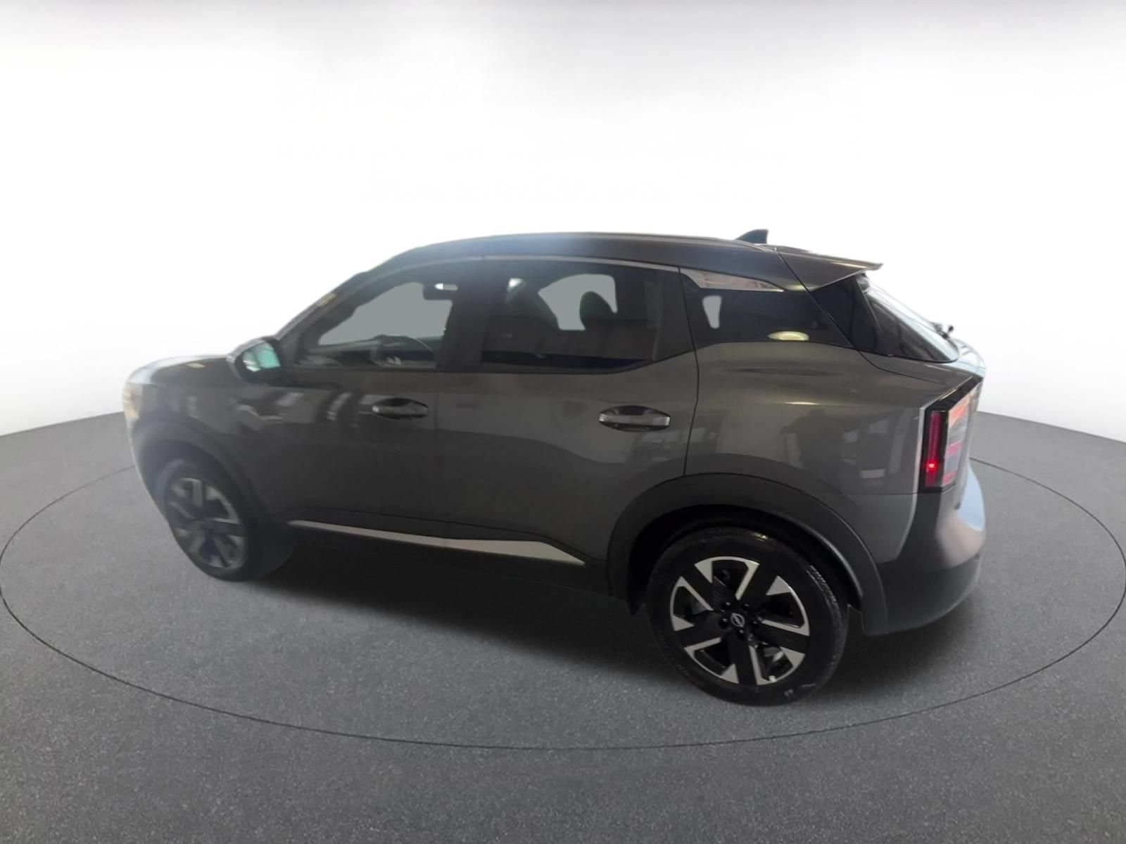 Used 2026 Nissan Kicks SV w/ Cold Weather Package AWD/4WD image 9