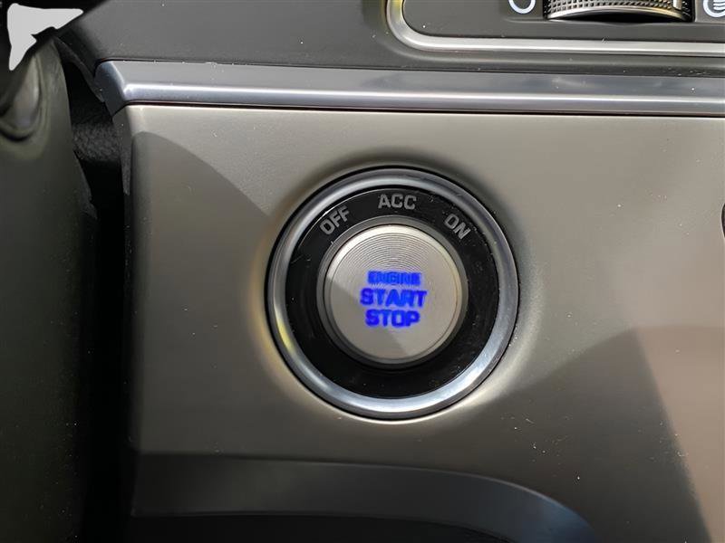 Used 2015 Hyundai Sonata Limited w/ Option Group 06 FWD image 12