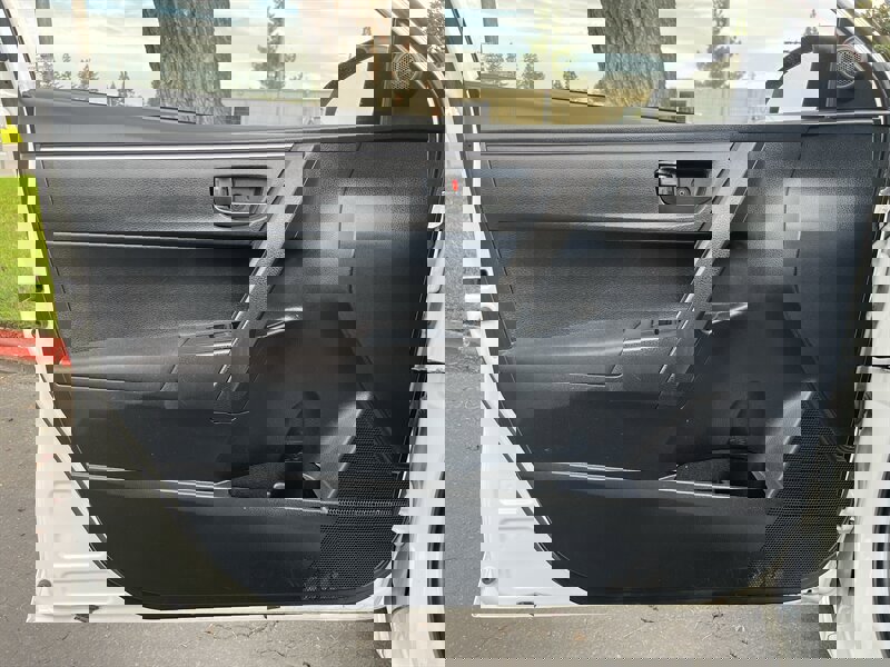 Used 2016 Toyota Corolla L FWD image 27