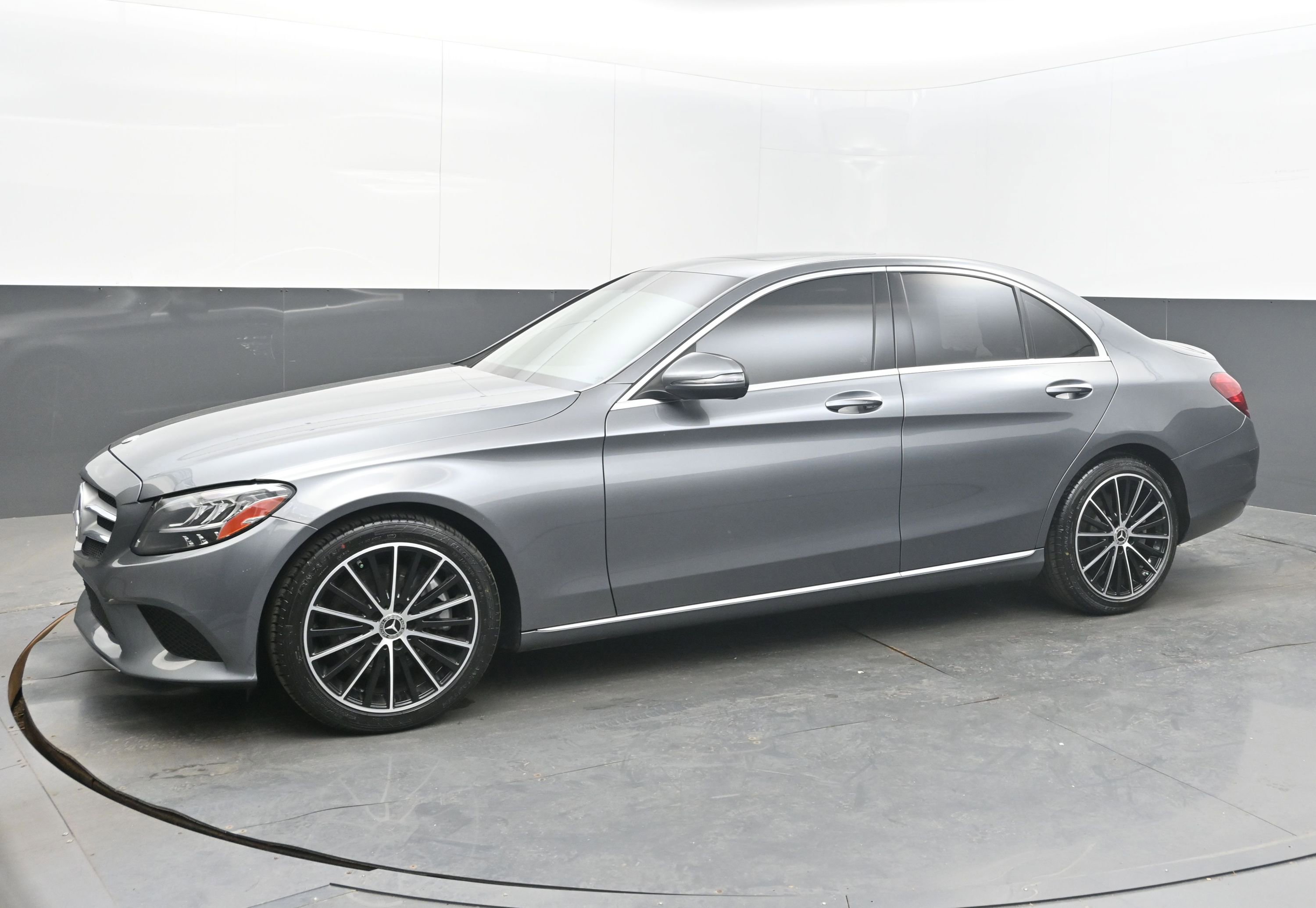 Used 2021 Mercedes-Benz C 300 Sedan w/ Premium Package image 4