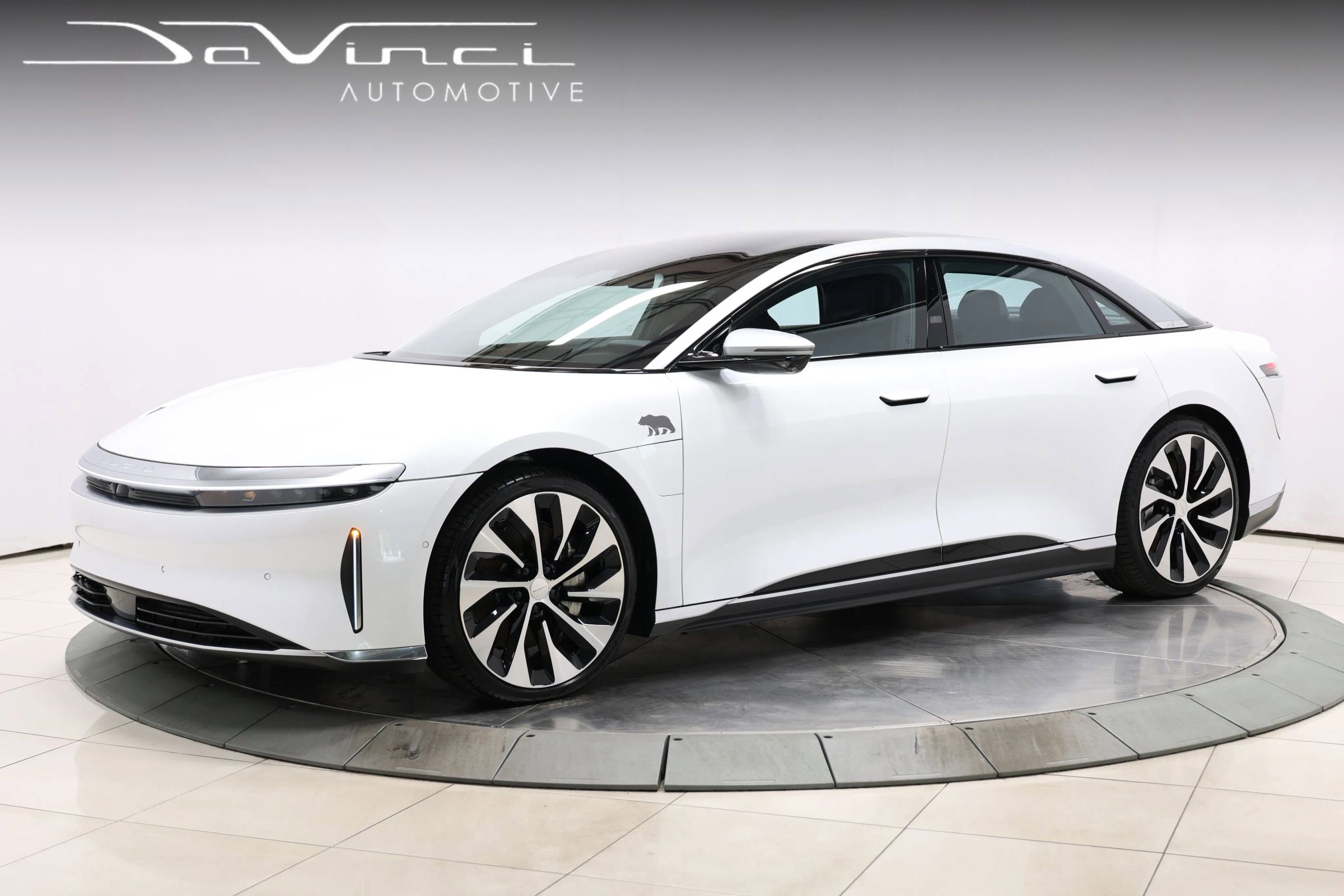 Used 2023 Lucid Air Grand Touring image 1