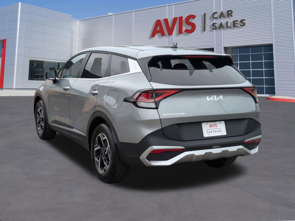 Used 2024 Kia Sportage LX image 9