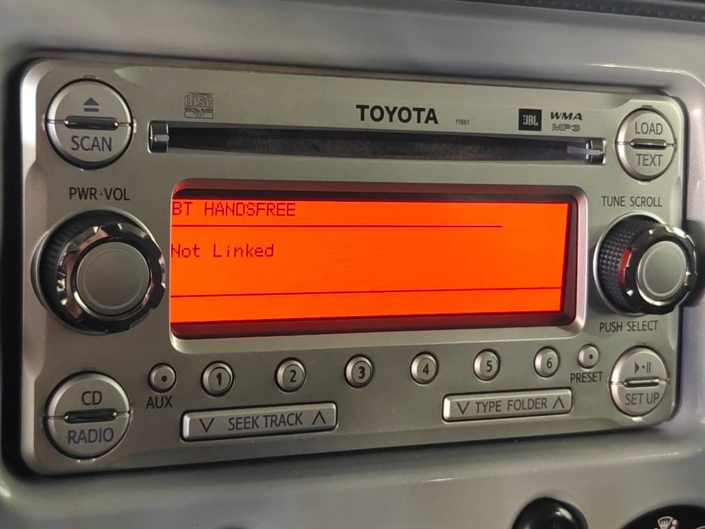 Used 2014 Toyota FJ Cruiser 4WD w/ Upgrade Package image 7