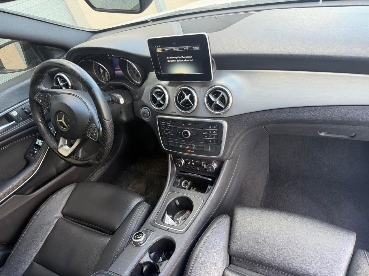 Used 2016 Mercedes-Benz CLA 250 image 16