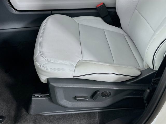 New 2026 Ford Expedition Platinum image 26