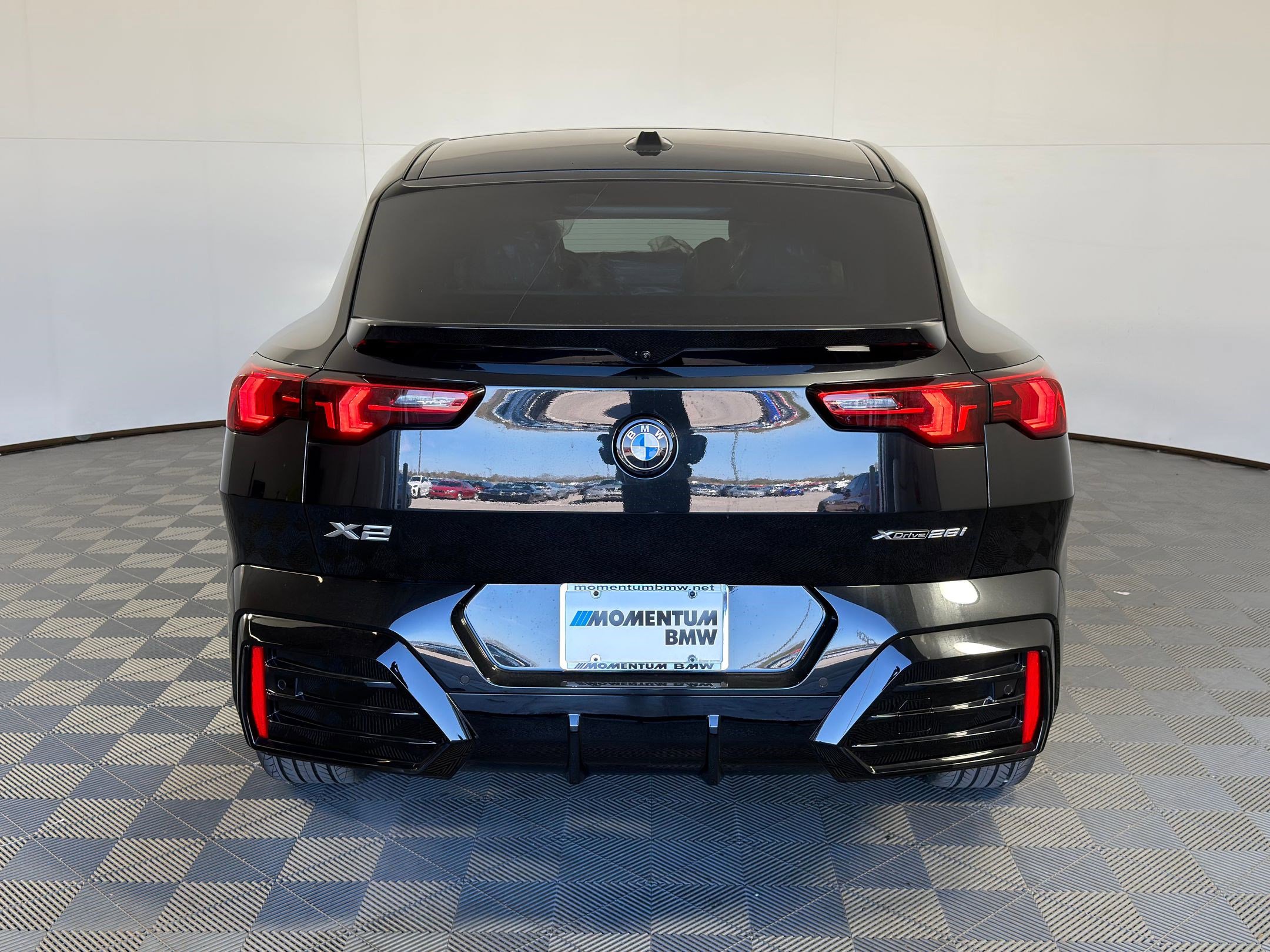 Used 2026 BMW X2 xDrive28i w/ M Sport Package AWD/4WD image 8
