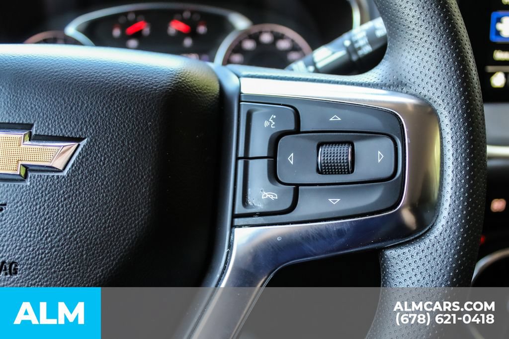 Used 2025 Chevrolet Blazer LT FWD image 28