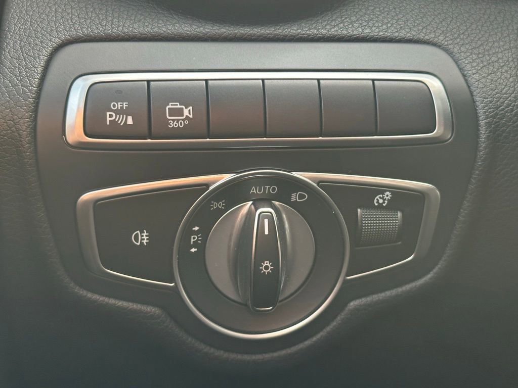 Used 2019 Mercedes-Benz GLC 43 AMG 4MATIC image 33