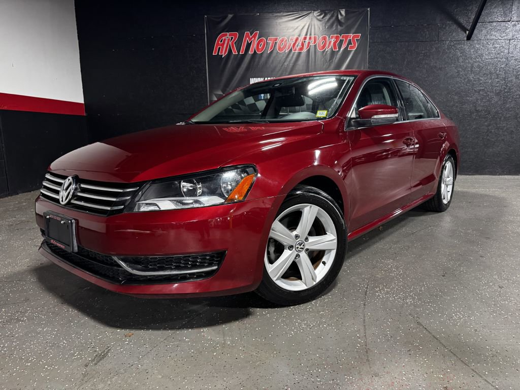 Used 2015 Volkswagen Passat 1.8T SE FWD image 1