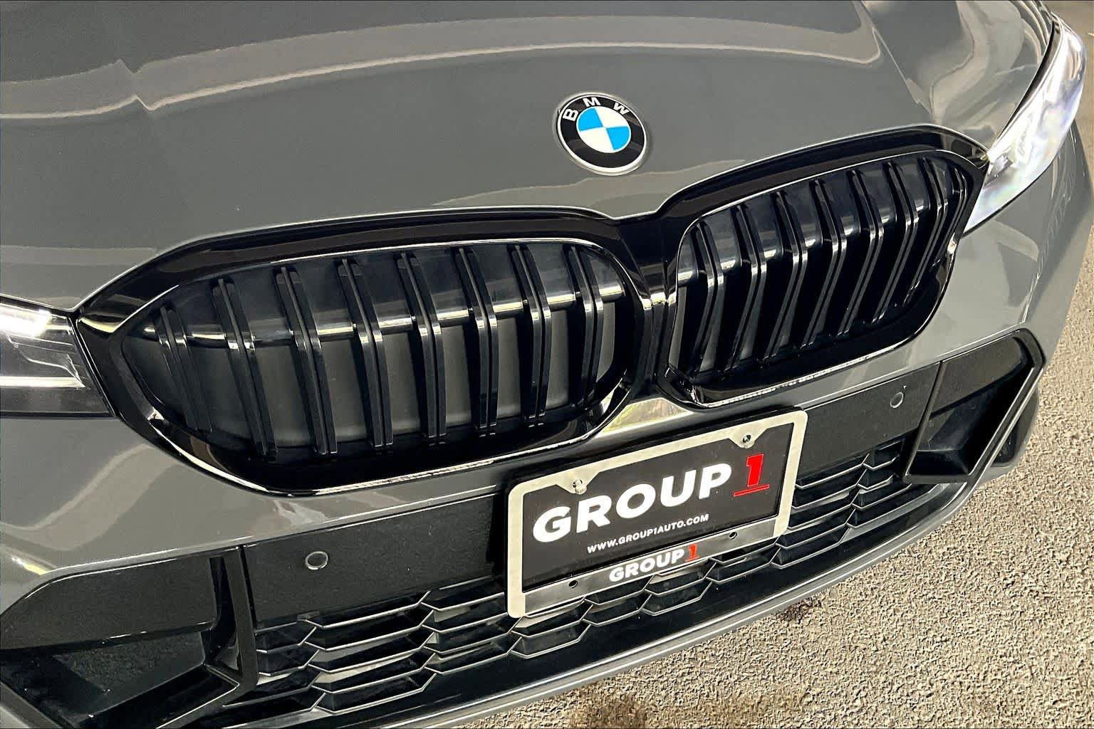 Used 2024 BMW 330i Sedan w/ M Sport Package image 29