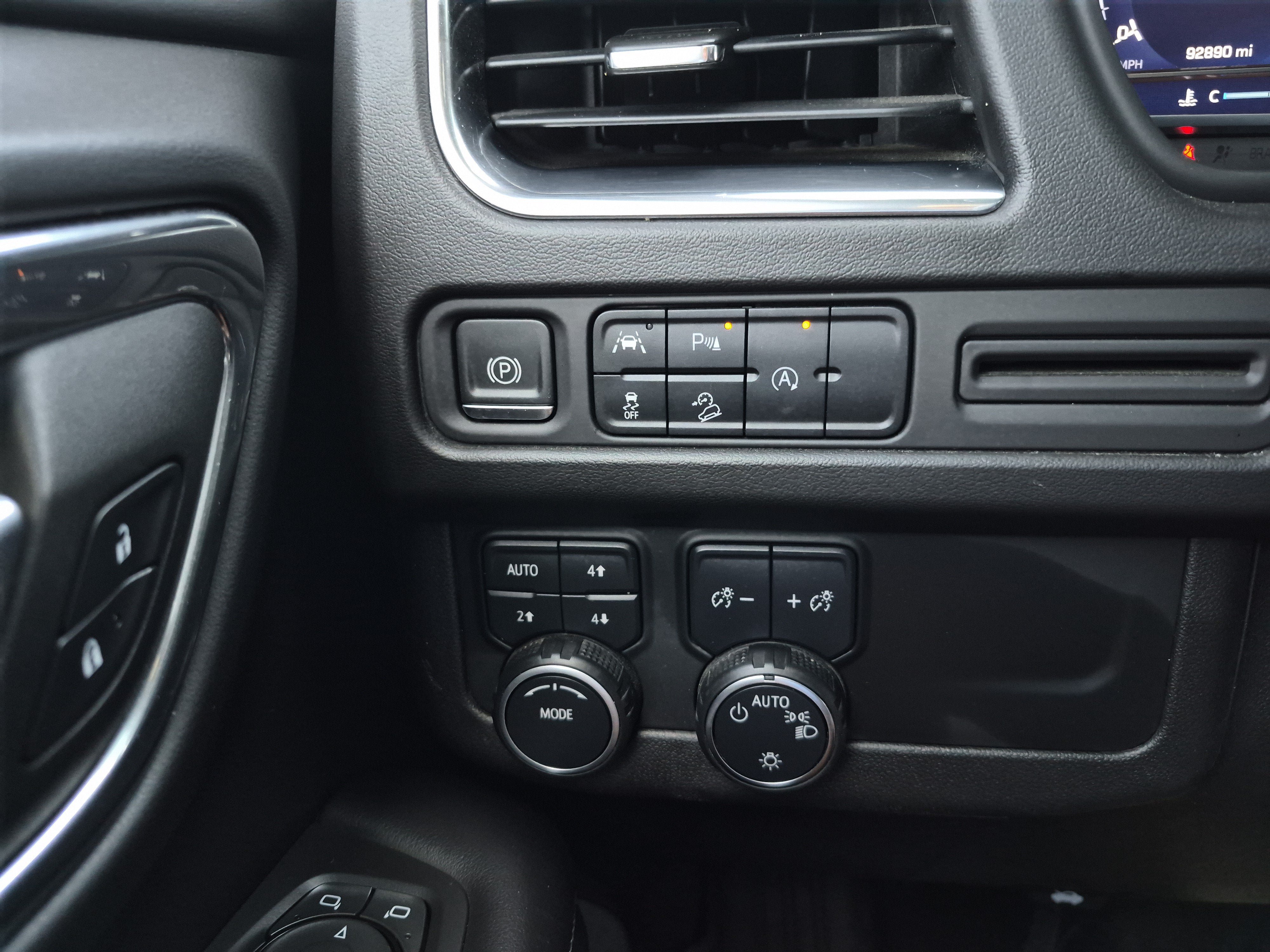 Used 2023 Chevrolet Tahoe Z71 AWD/4WD image 20